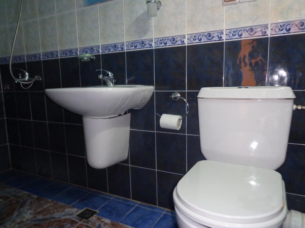 Family Hotel Ecorelax Madzhare Ngoại thất bức ảnh