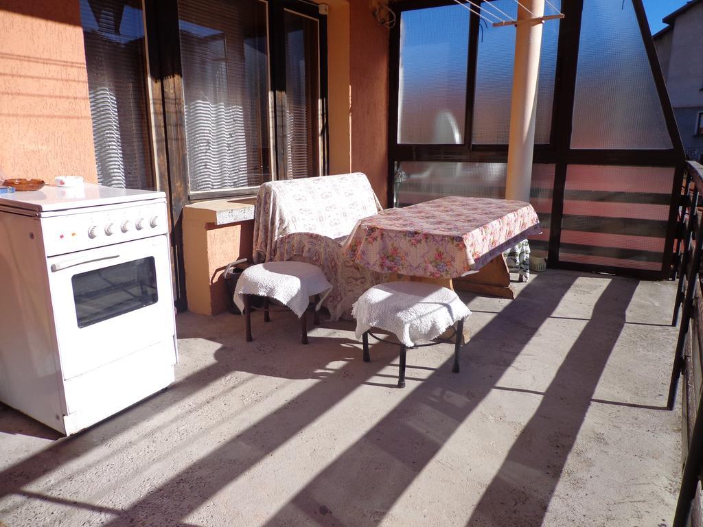 Family Hotel Ecorelax Madzhare Ngoại thất bức ảnh